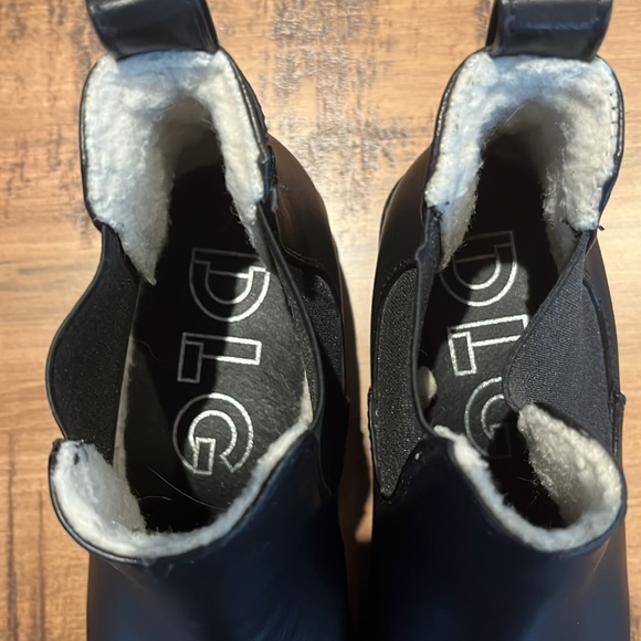 Women’s DLC Black Boots.  Size 6 - Picture 5 of 5